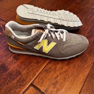 New Balance 996 - Women’s 10.5